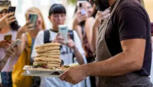 סיור קולינרי בשוק הכרמל - טועמים את השוק