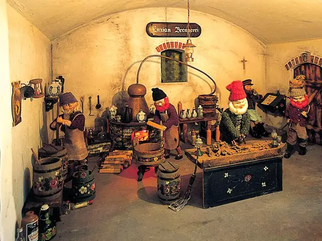 תוצאת תמונה עבור תמונה של גמדים קטנים עושים את העבודה