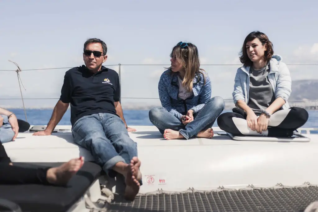 Sailing Around - חופשת הפלגה מותאמת, השכרת יאכטות והפלגות קונספט